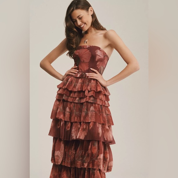 Hutch Dresses & Skirts - Hutch Nalina Strapless Floral Tiered Tulle Maxi Dress